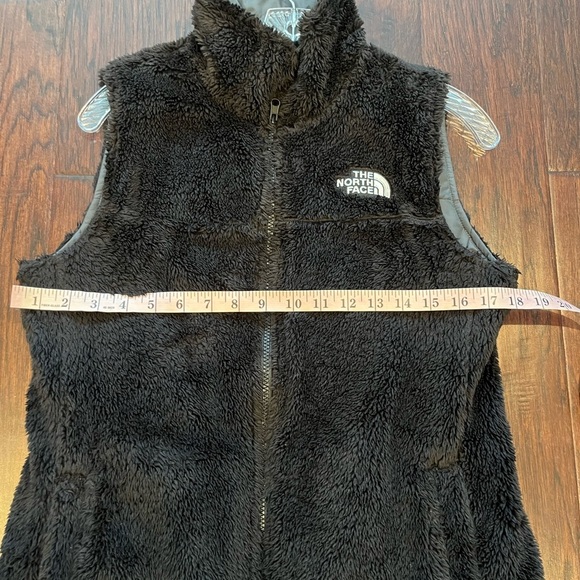 The North Face Reversible Vest - Picture 6 of 9